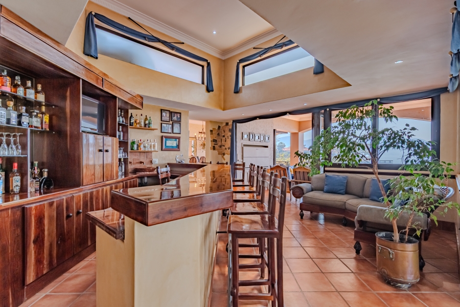 6 Bedroom Property for Sale in Pecanwood Estate North West